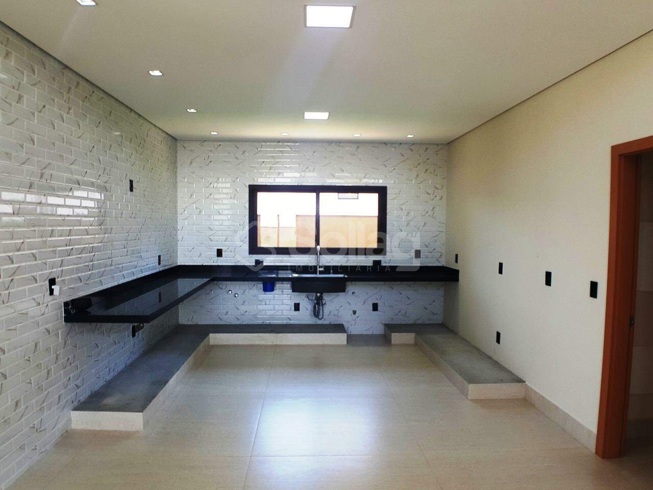 Casa em condomínio à venda no Terras de Santa Teresa: 