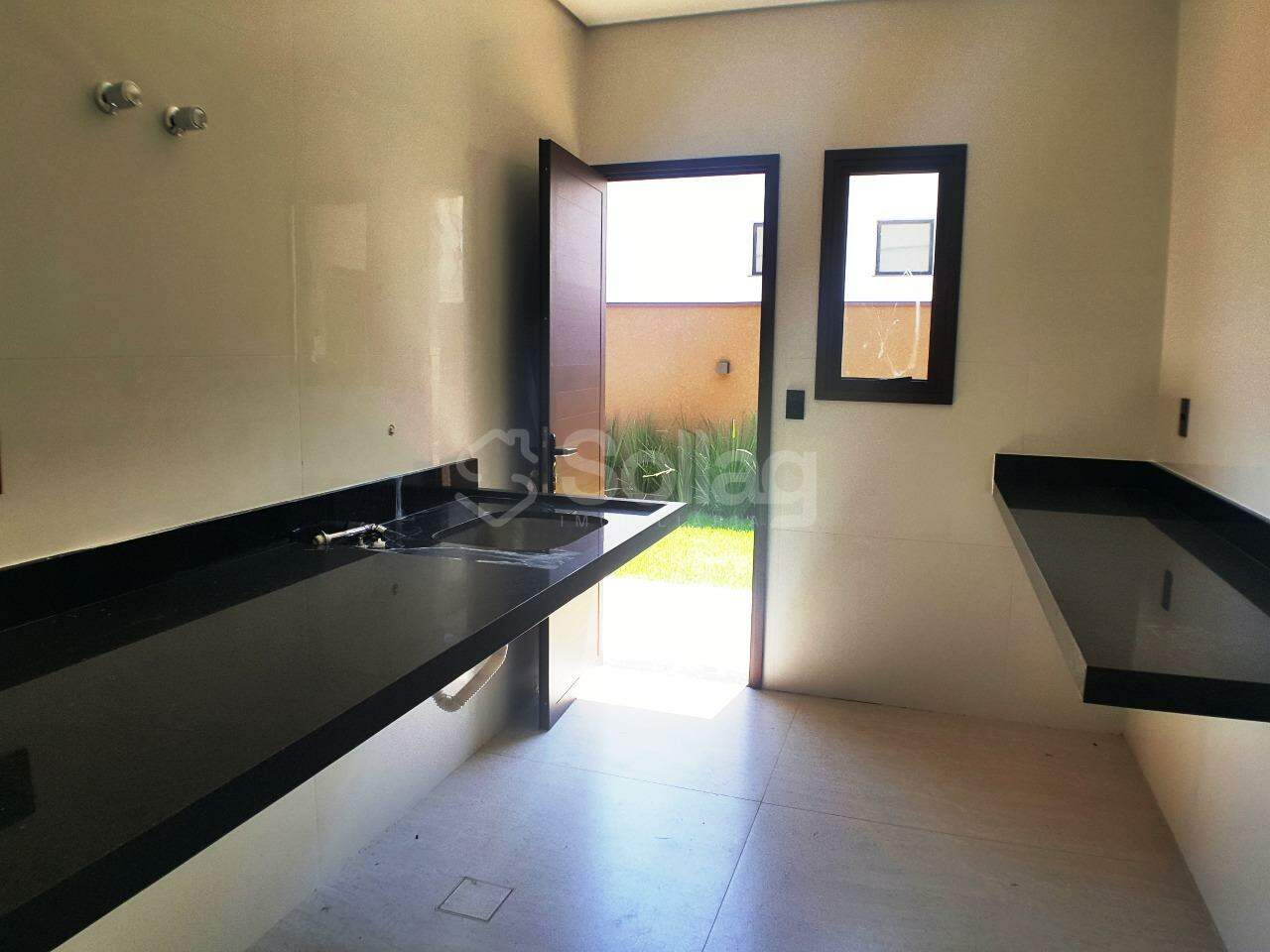 Casa em condomínio à venda no Terras de Santa Teresa: 