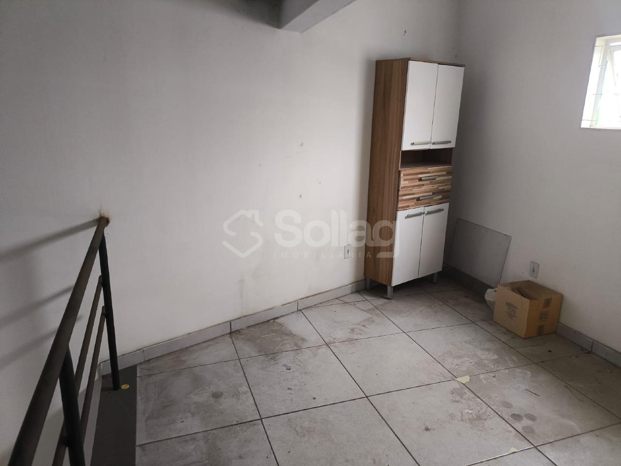 Salão para aluguel no Capela: