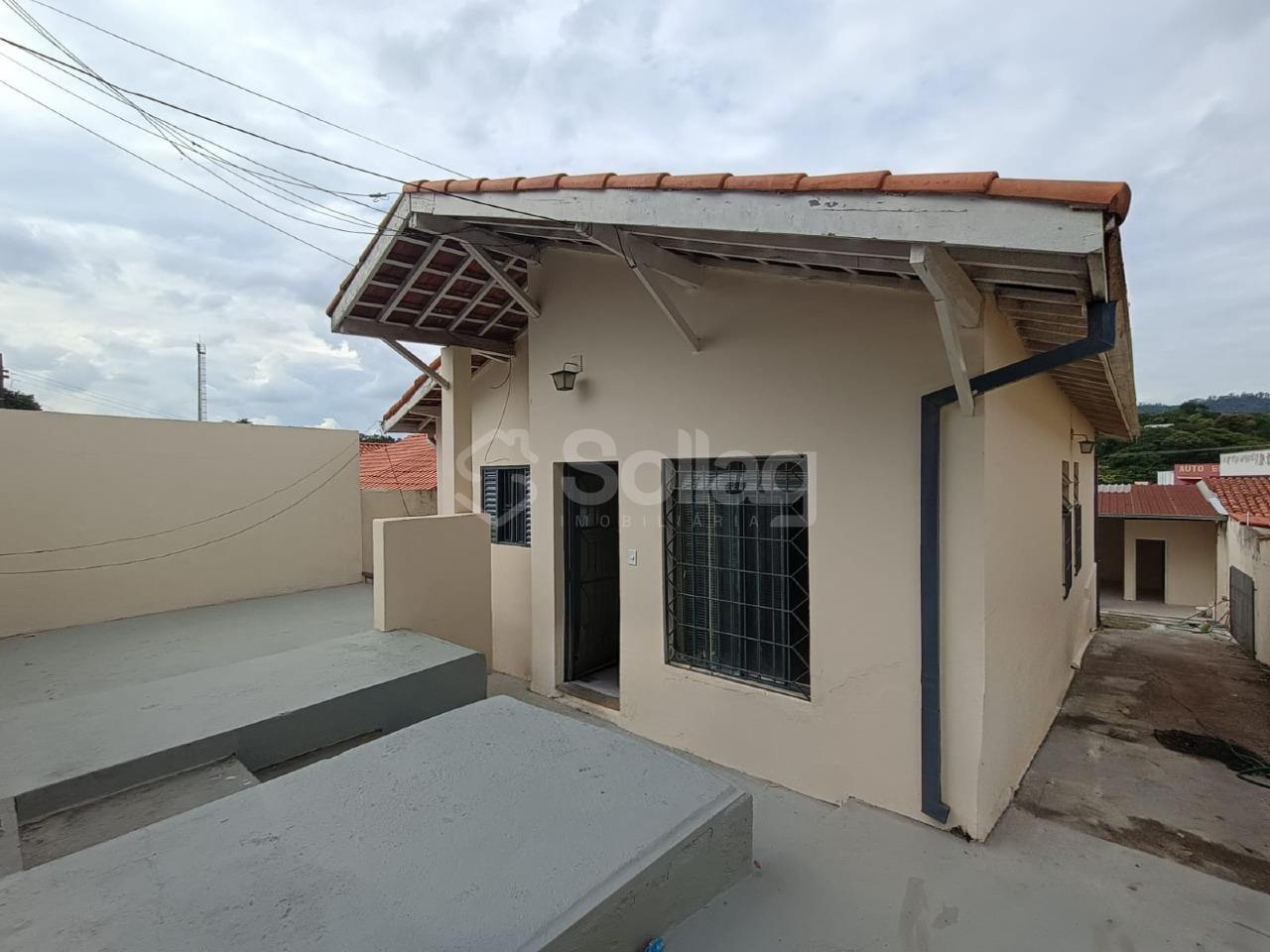 Casa para aluguel no Jardim São Matheus: 