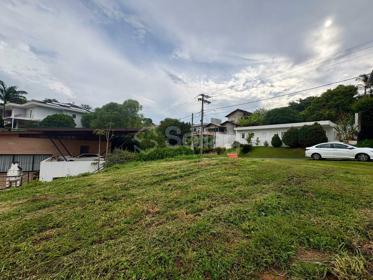 Terreno em condomínio à venda no Terras de Santa Teresa: 