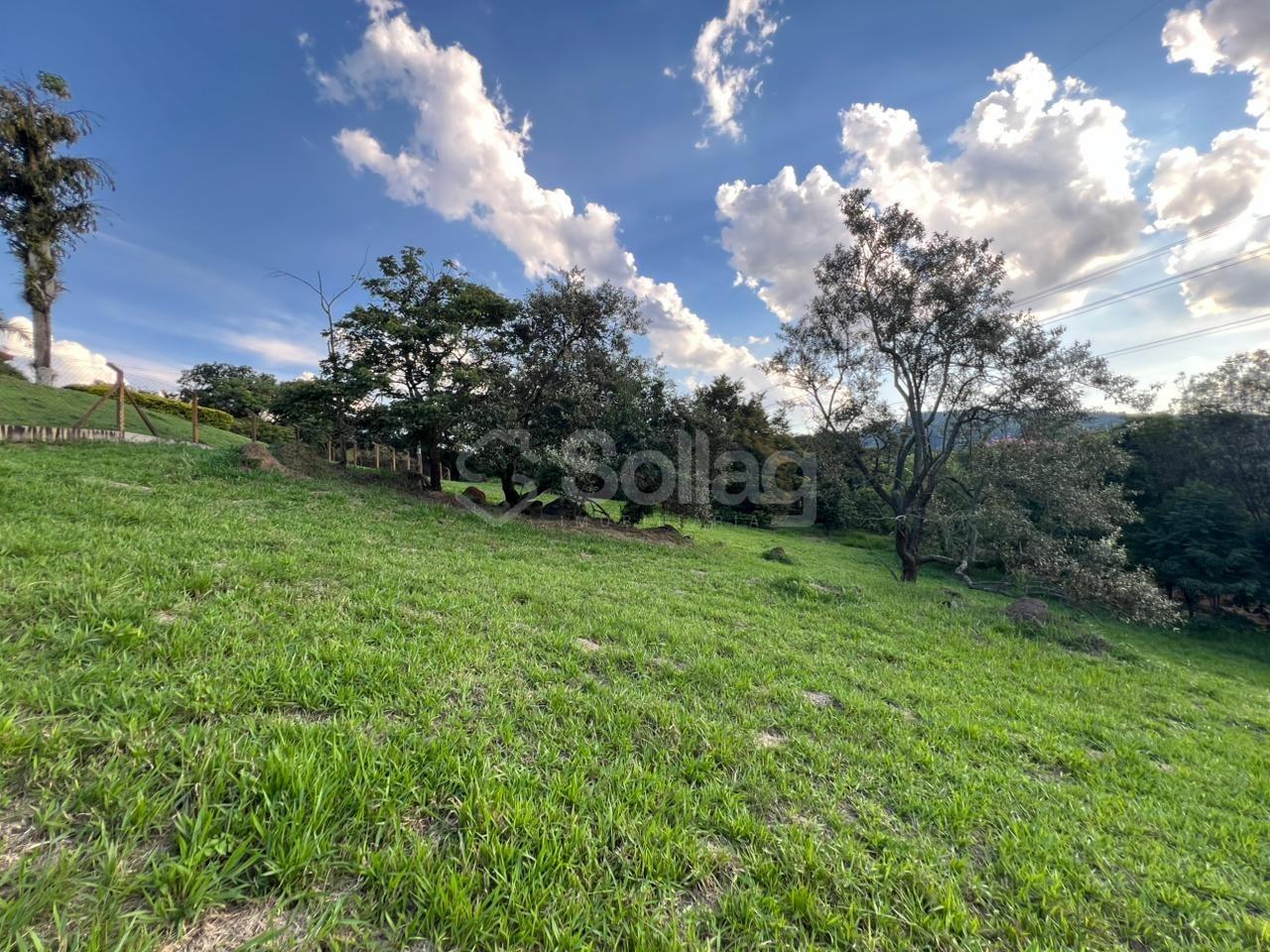 Terreno em condomínio à venda no Condomínio Vale da Santa Fé: 