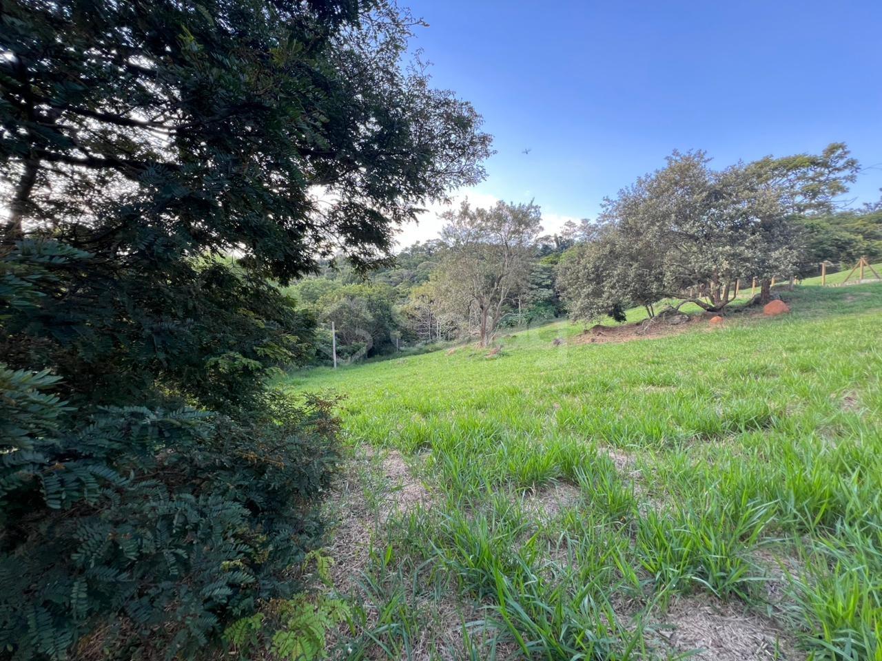 Terreno em condomínio à venda no Condomínio Vale da Santa Fé: 