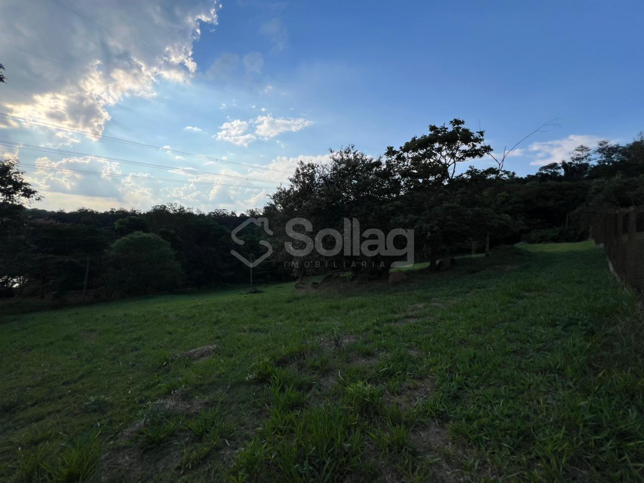 Terreno em condomínio à venda no Condomínio Vale da Santa Fé: 