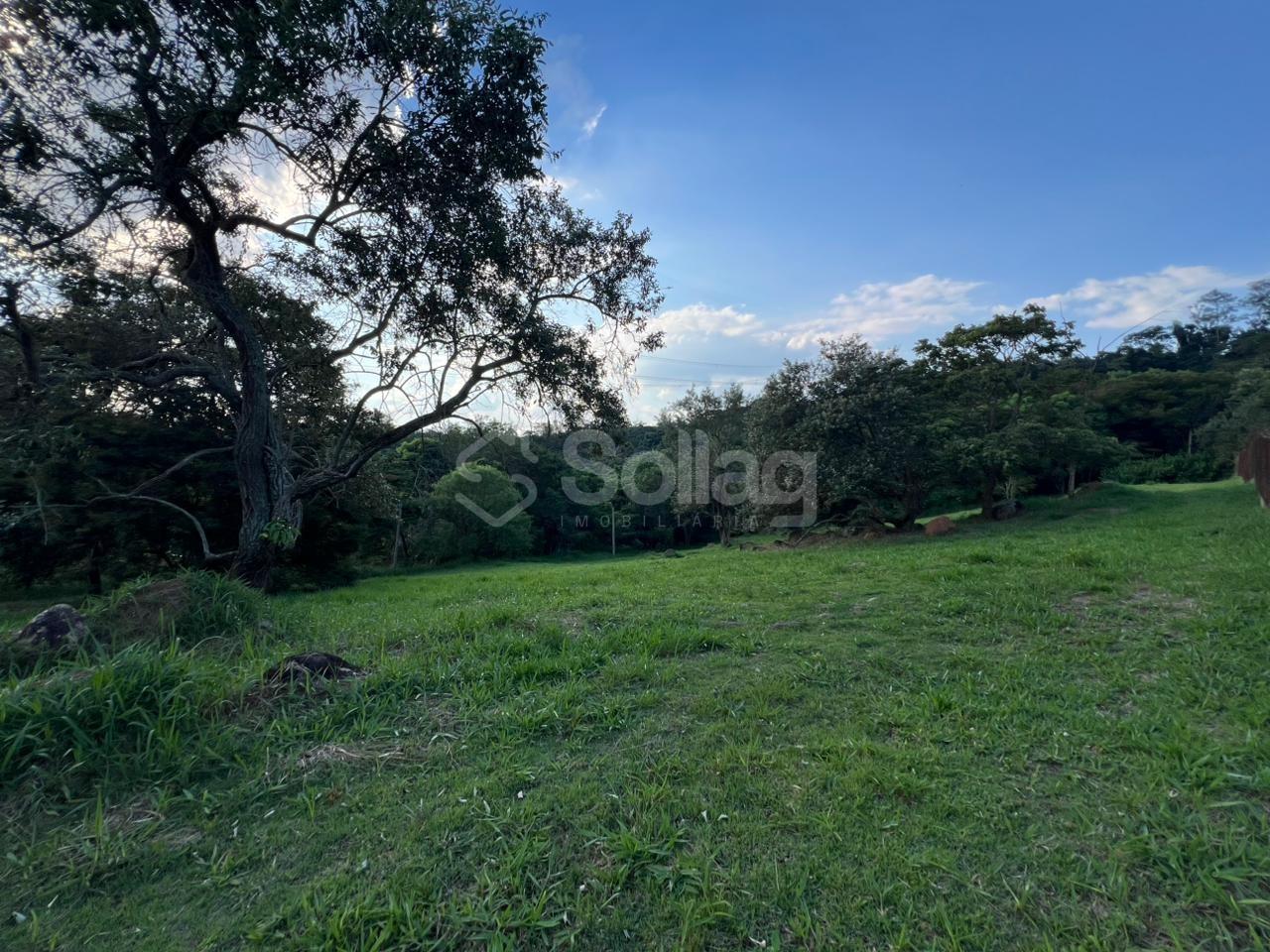 Terreno em condomínio à venda no Condomínio Vale da Santa Fé: 