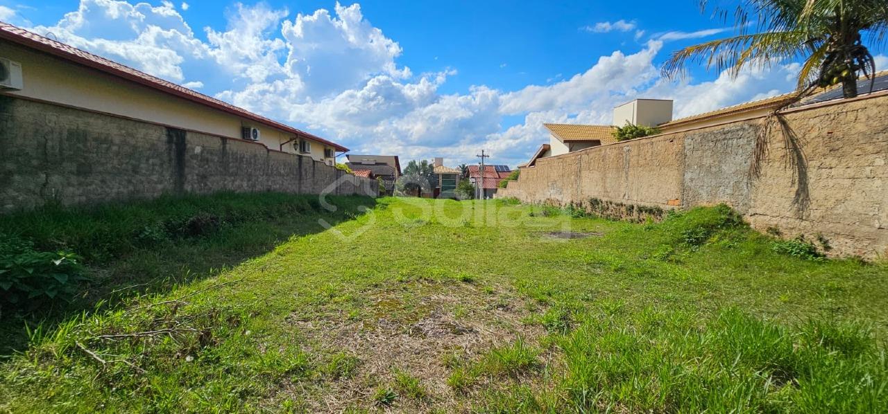 Terreno em condomínio à venda no Condomínio Residencial Green Boulevard: 