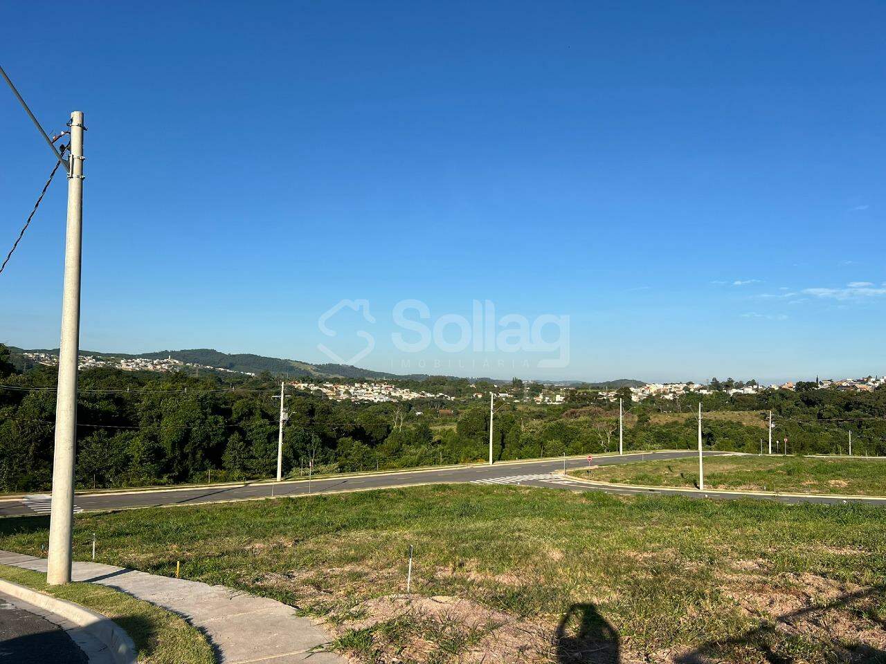 Terreno em condomínio à venda no Pinheirinho: 