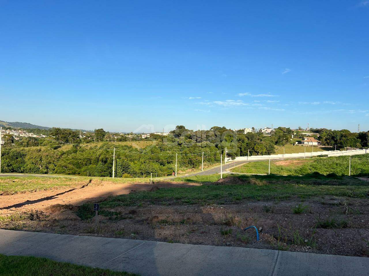 Terreno em condomínio à venda no Pinheirinho: 
