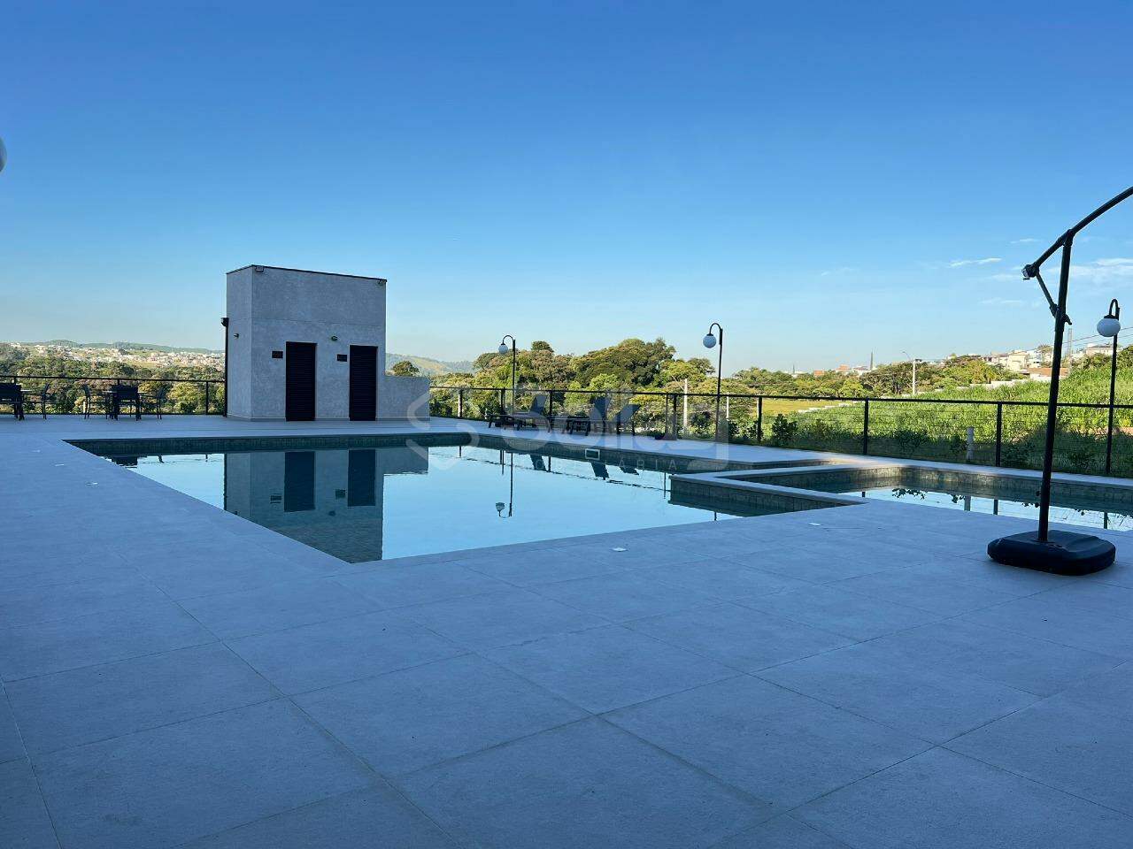 Terreno em condomínio à venda no Pinheirinho: 