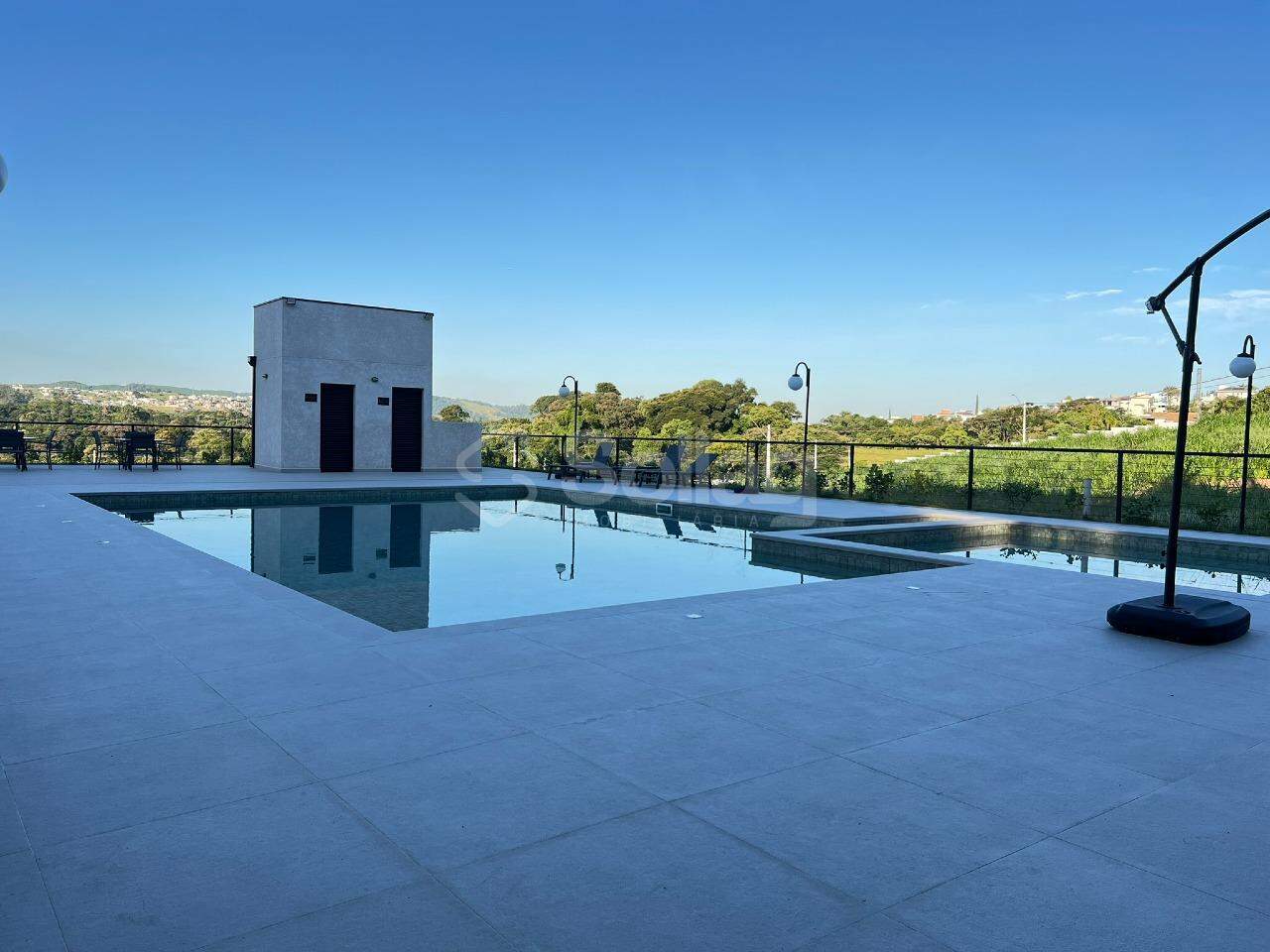 Terreno em condomínio à venda no Pinheirinho: 