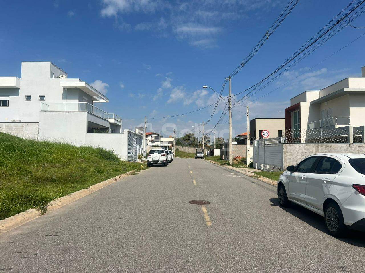 Terreno em condomínio à venda no Residencial Santa Maria: 