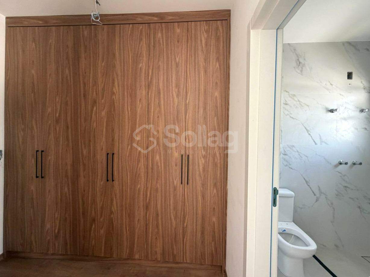 Casa em condomínio para aluguel no Mont Blanc: 