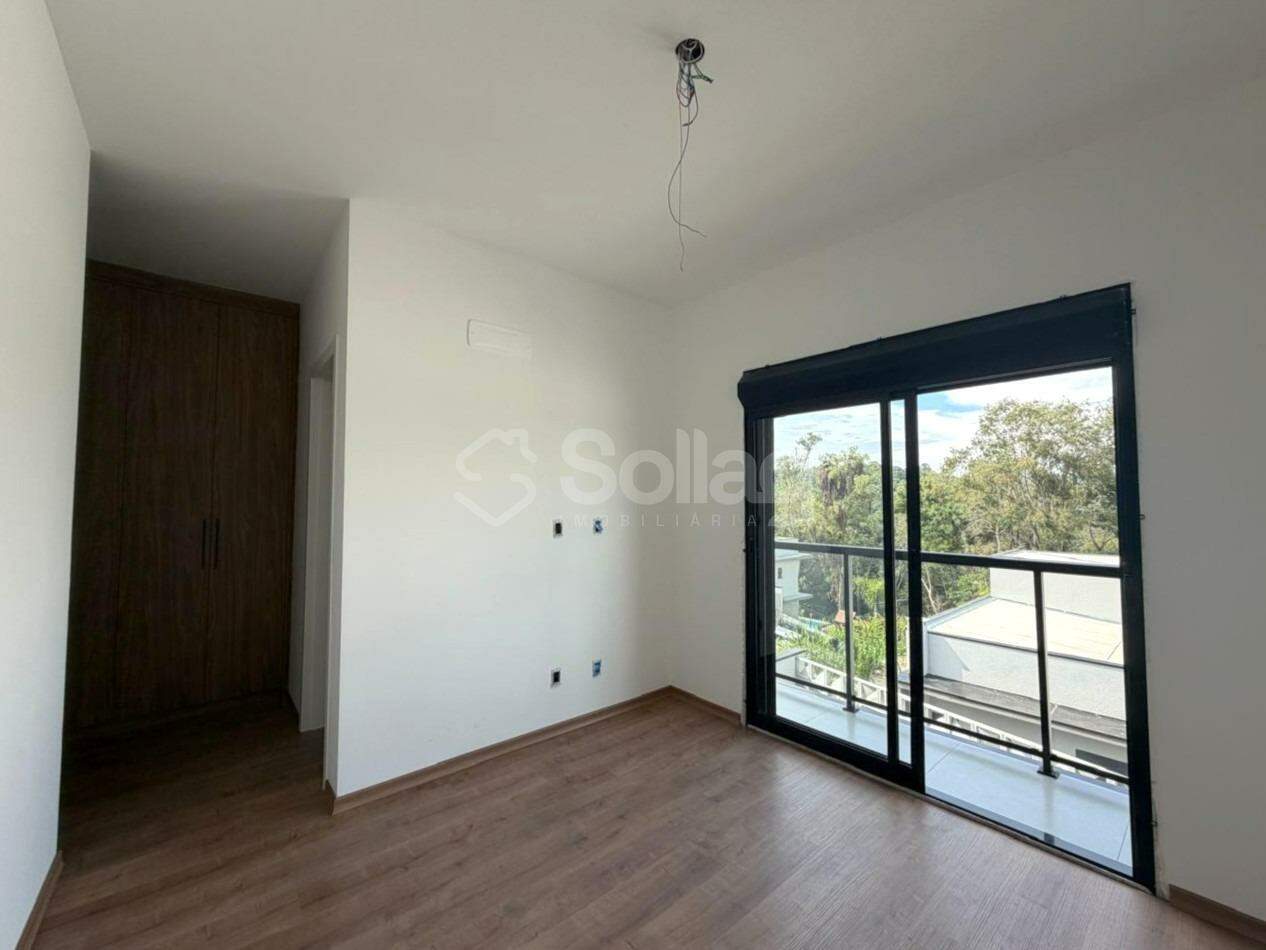 Casa em condomínio para aluguel no Mont Blanc: 