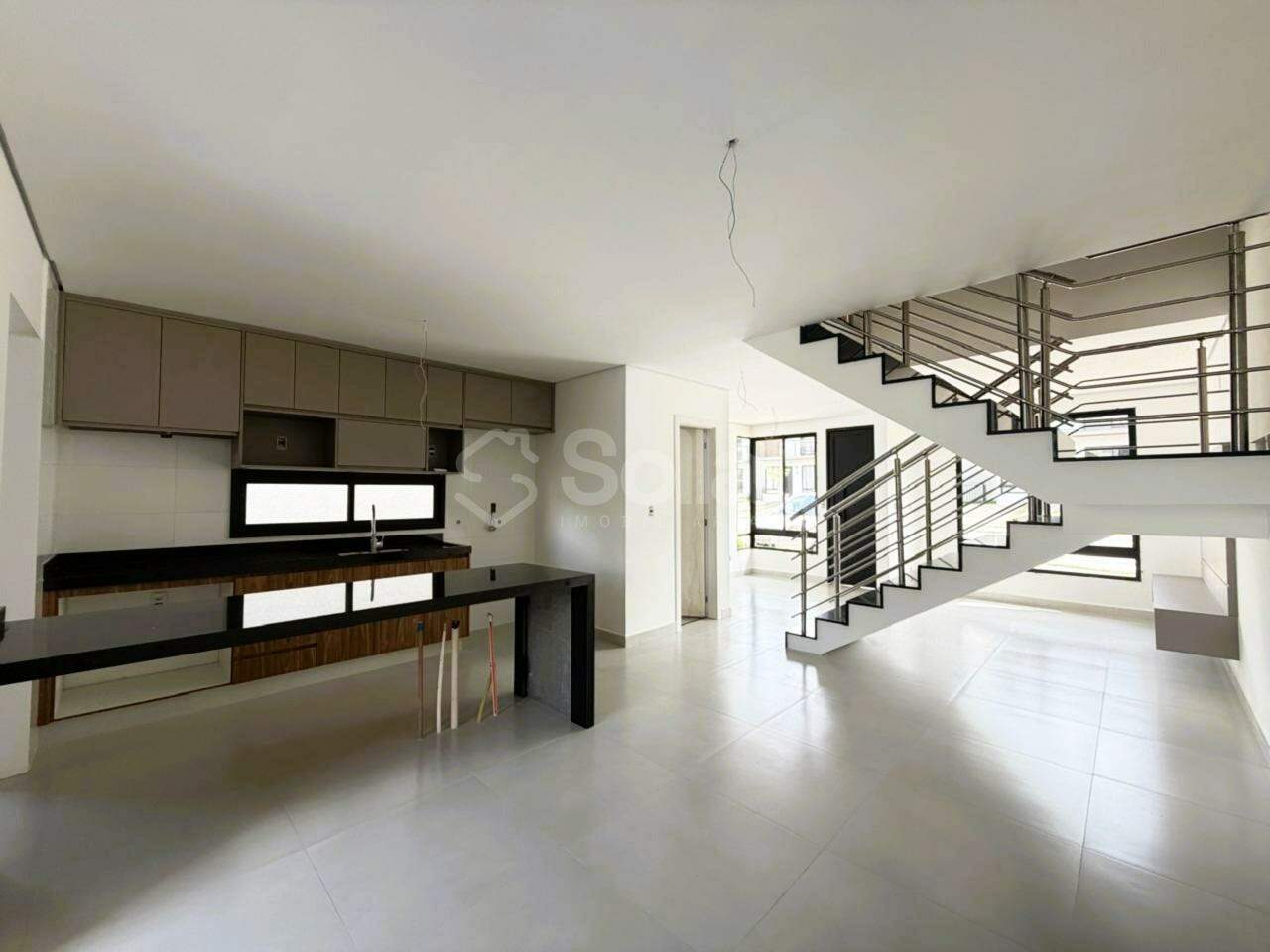 Casa em condomínio para aluguel no Mont Blanc: 