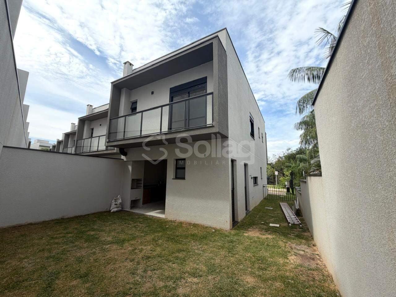 Casa em condomínio para aluguel no Mont Blanc: 