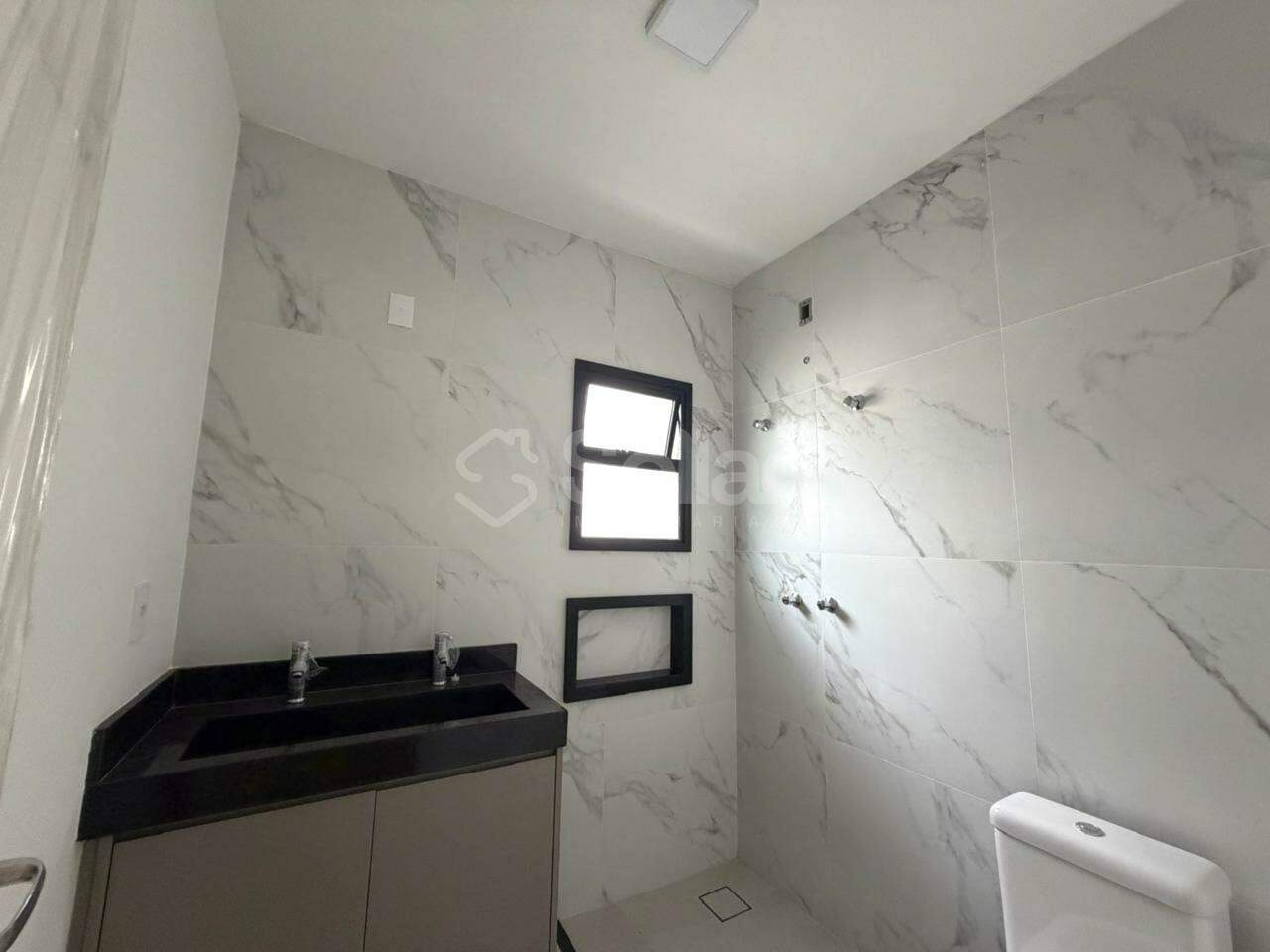 Casa em condomínio para aluguel no Mont Blanc: 