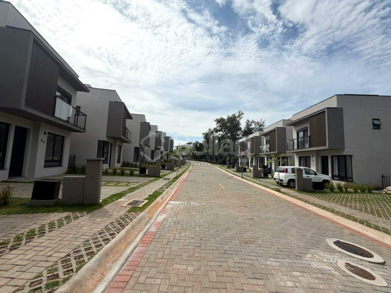 Casa em condomínio para aluguel no Mont Blanc: 