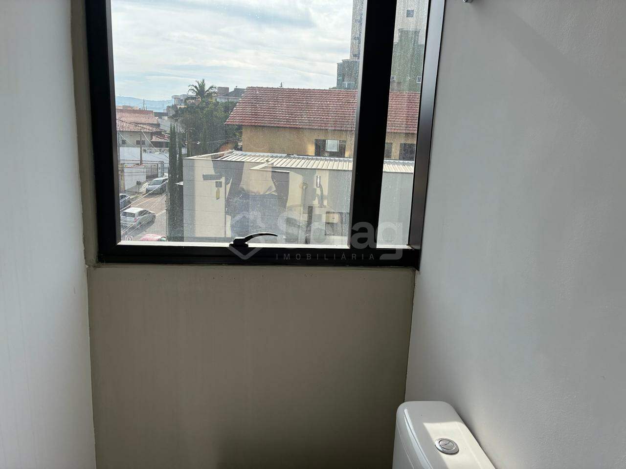 Sala para aluguel no Santa Rosa: 