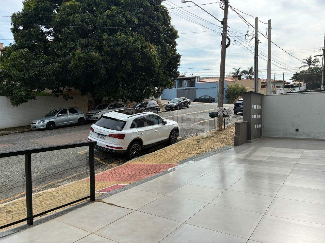 Sala para aluguel no Santa Rosa: 