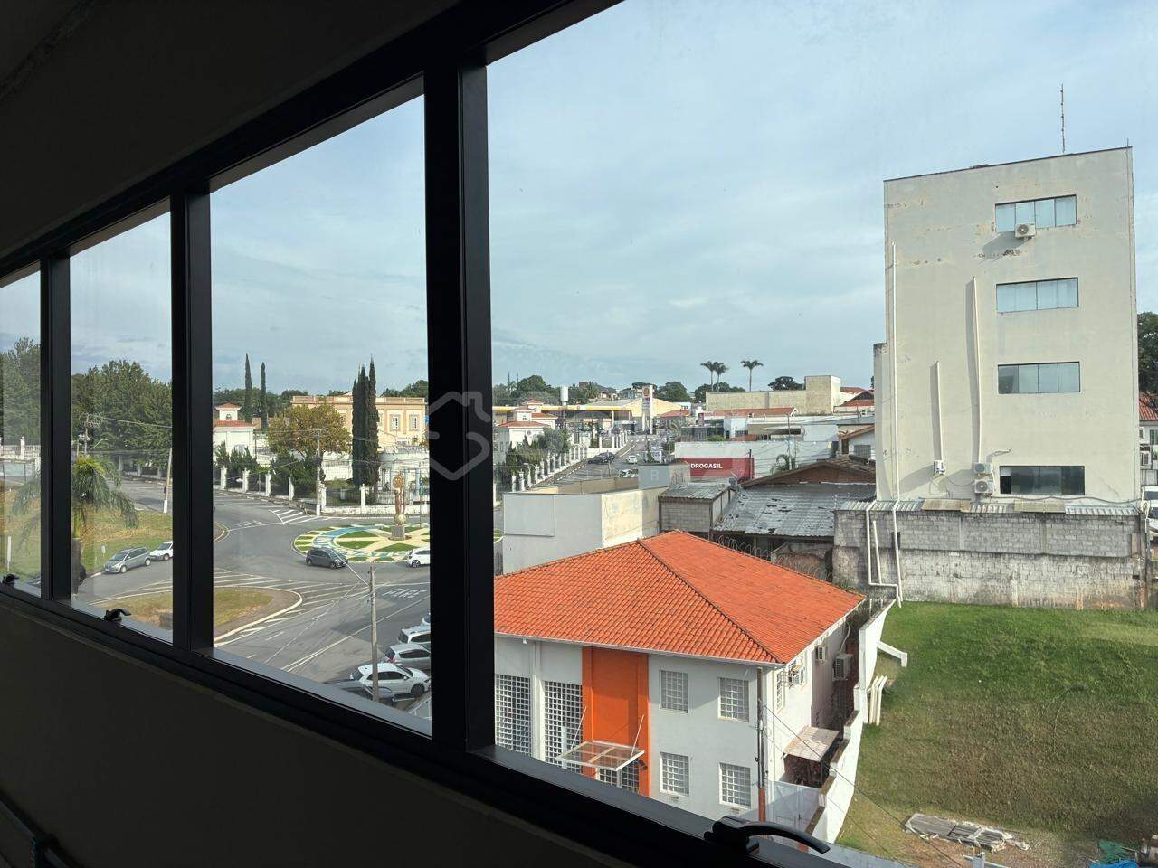 Sala para aluguel no Santa Rosa: 