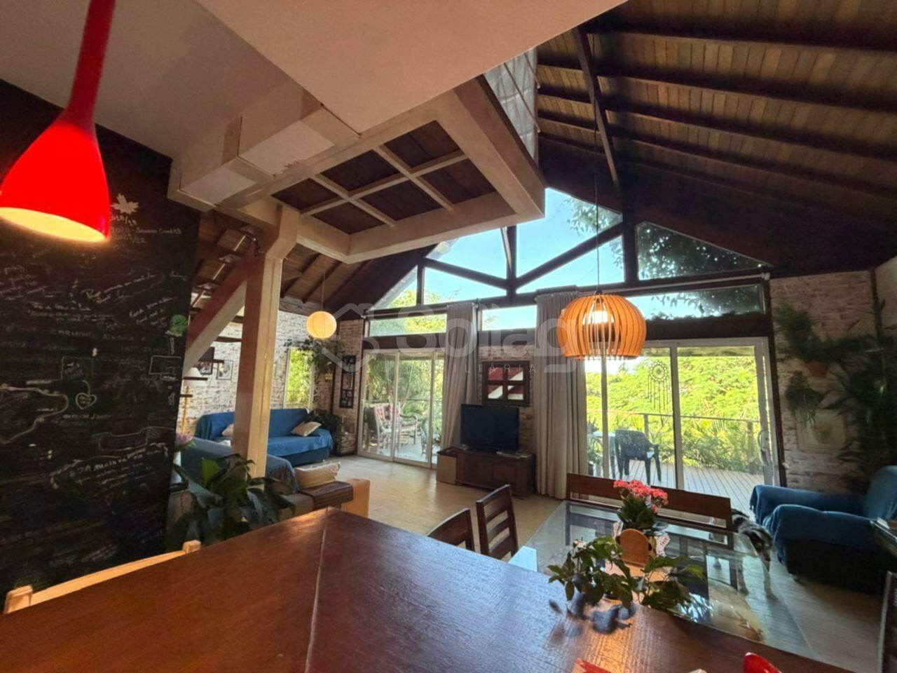 Casa em condomínio à venda no Condomínio Estância Marambaia: