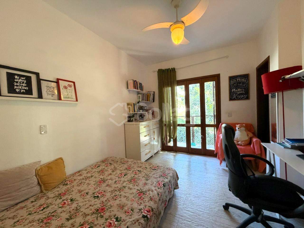 Casa em condomínio à venda no Condomínio Estância Marambaia: