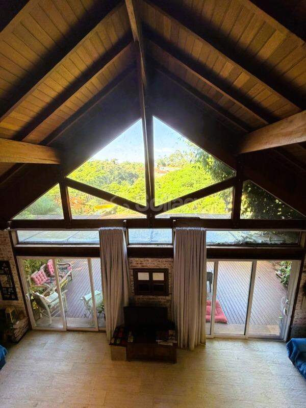 Casa em condomínio à venda no Condomínio Estância Marambaia: