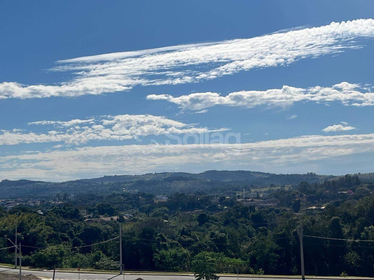 Terreno em condomínio à venda no Pinheirinho: 