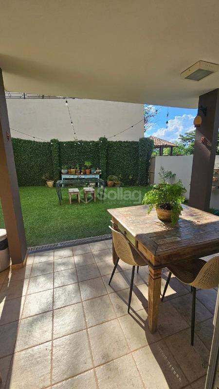 Casa em condomínio à venda no Condomínio Terras de São Francisco: 