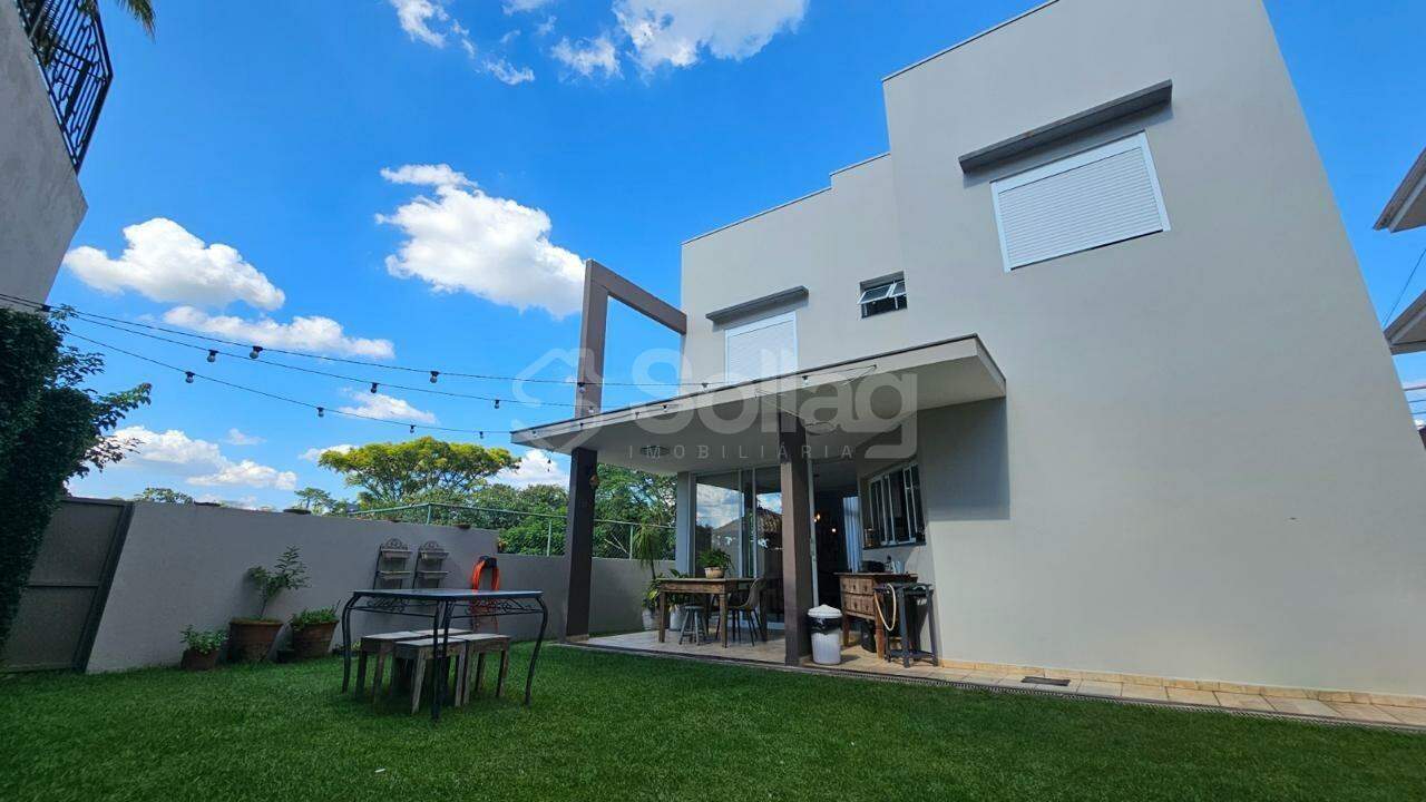 Casa em condomínio à venda no Condomínio Terras de São Francisco: 