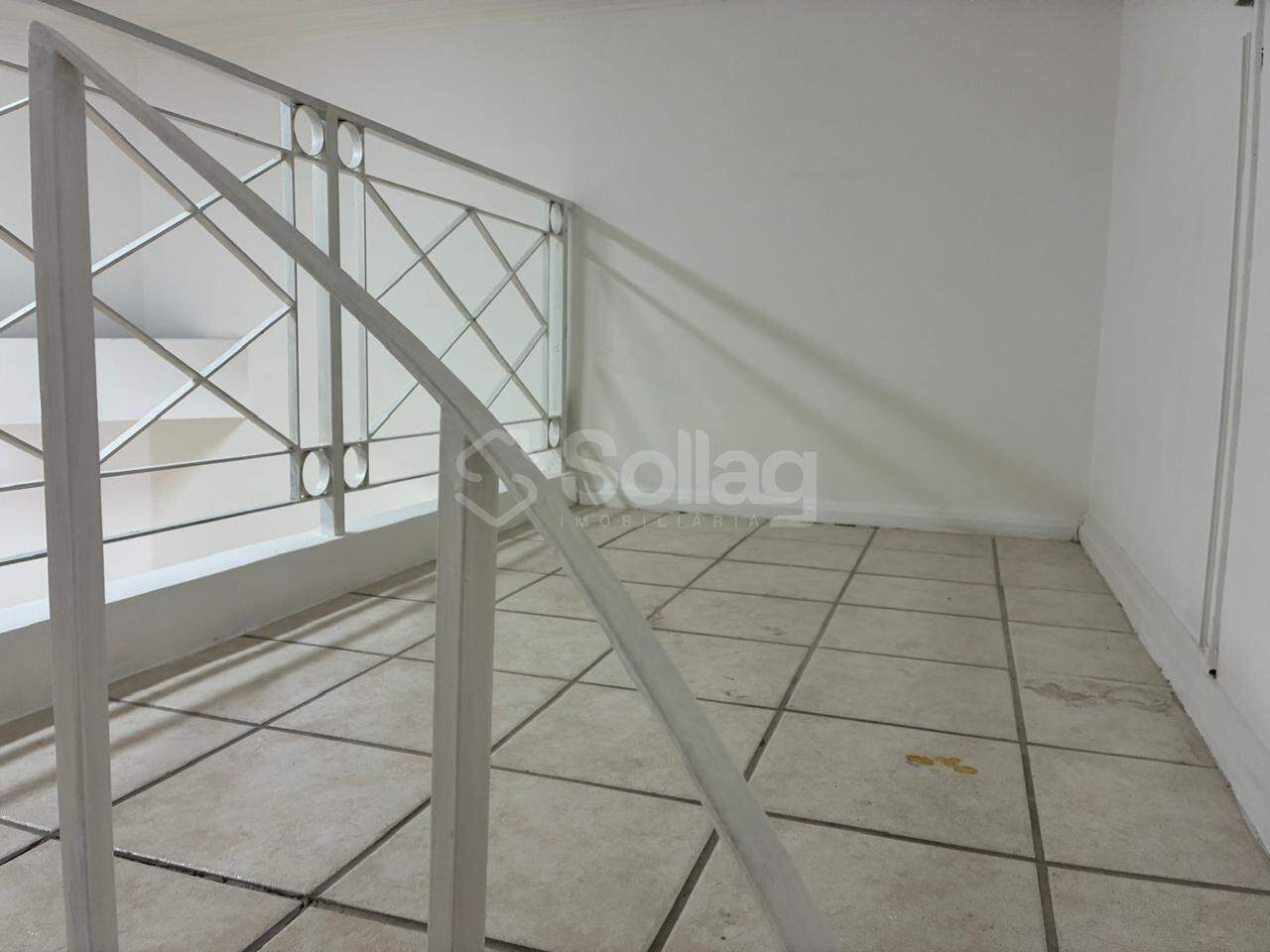 Sala para aluguel no Centro: 