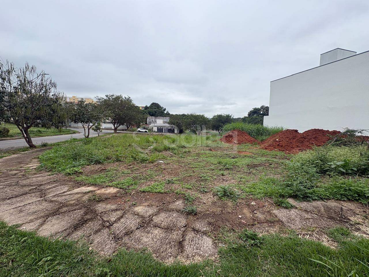 terreno à venda no Jardim Elisa: