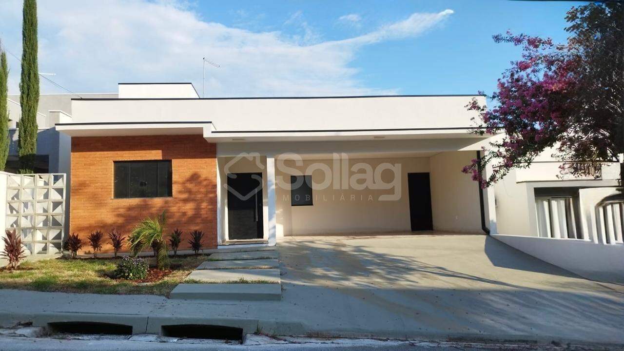 Casa em condomínio à venda no Picollo Villaggio: 