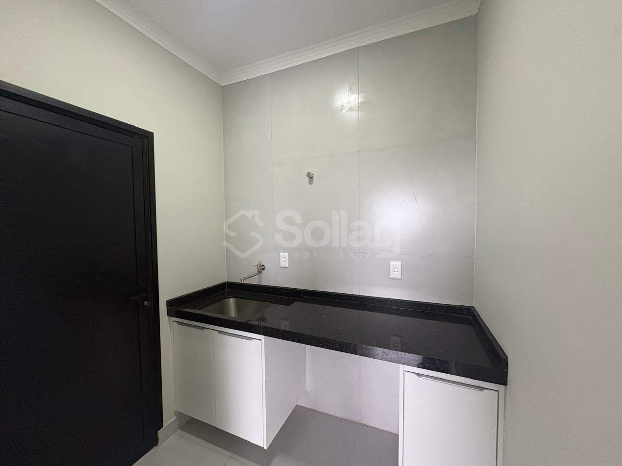 Casa em condomínio à venda no Picollo Villaggio: 