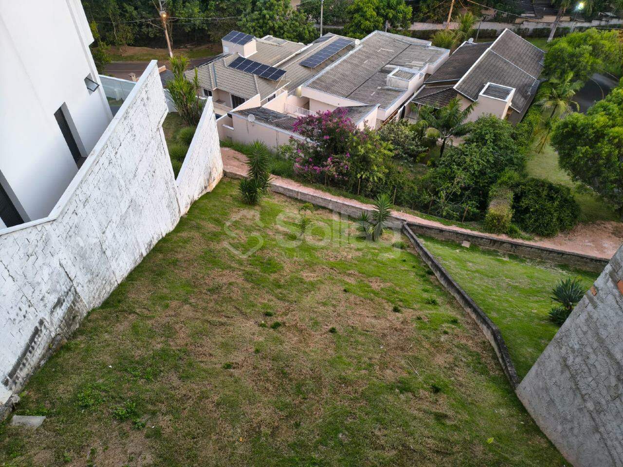 Casa em condomínio à venda no Picollo Villaggio: 