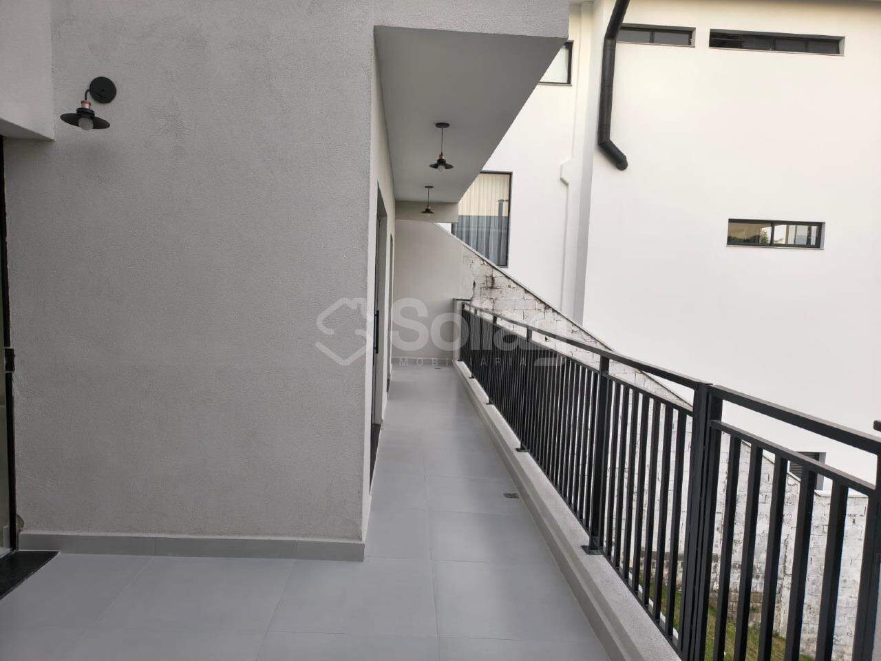 Casa em condomínio à venda no Picollo Villaggio: 