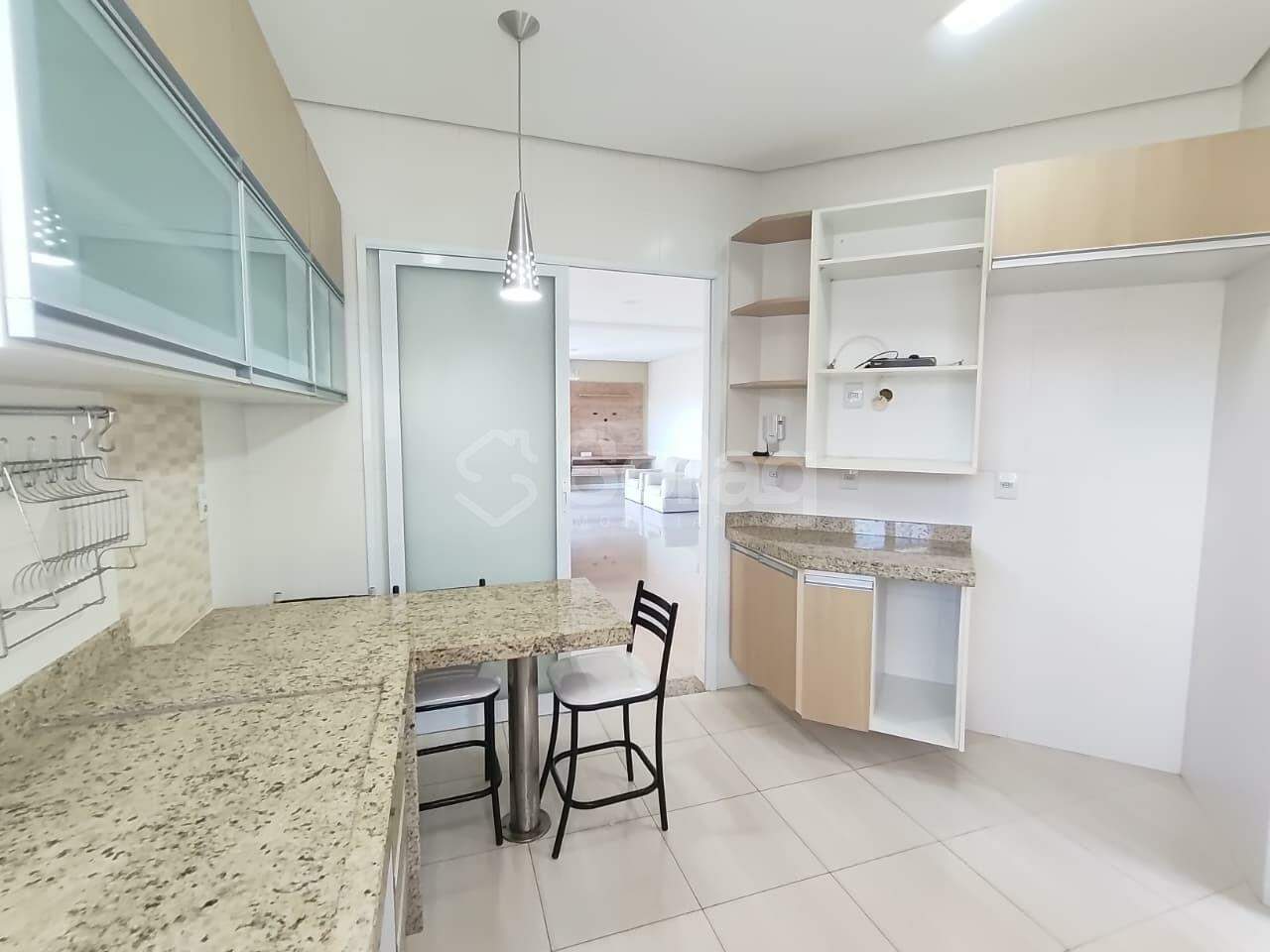 Casa em condomínio para aluguel no Marambaia: