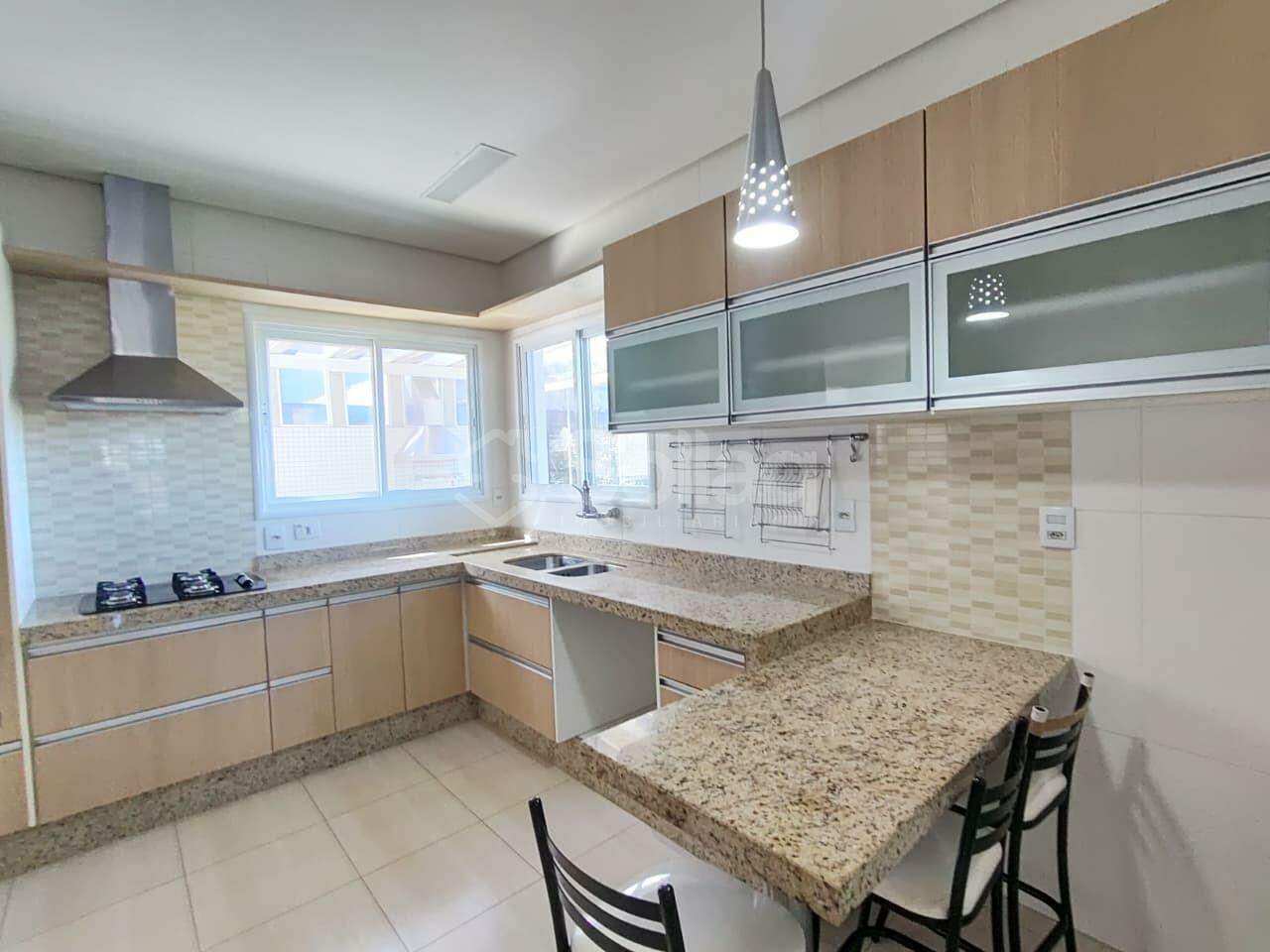 Casa em condomínio para aluguel no Marambaia:
