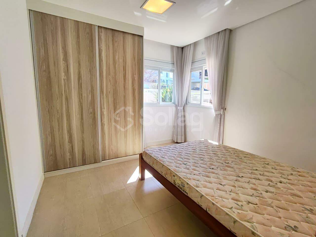 Casa em condomínio para aluguel no Marambaia: