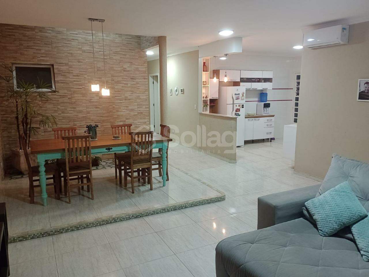 Casa à venda no Capela: