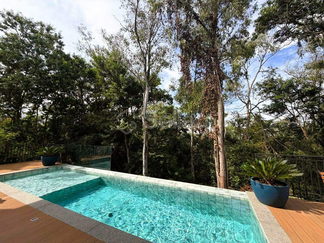 Casa em condomínio à venda no Mont Blanc: