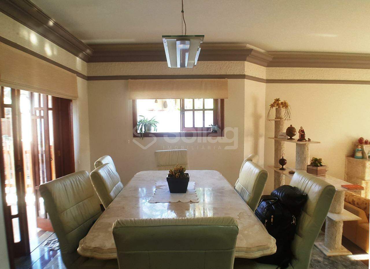 Casa em condomínio à venda no Vista Alegre: