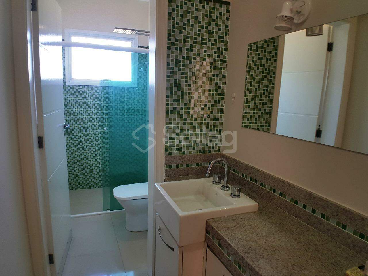 Casa em condomínio à venda no Condomínio Bosque dos Cambarás: