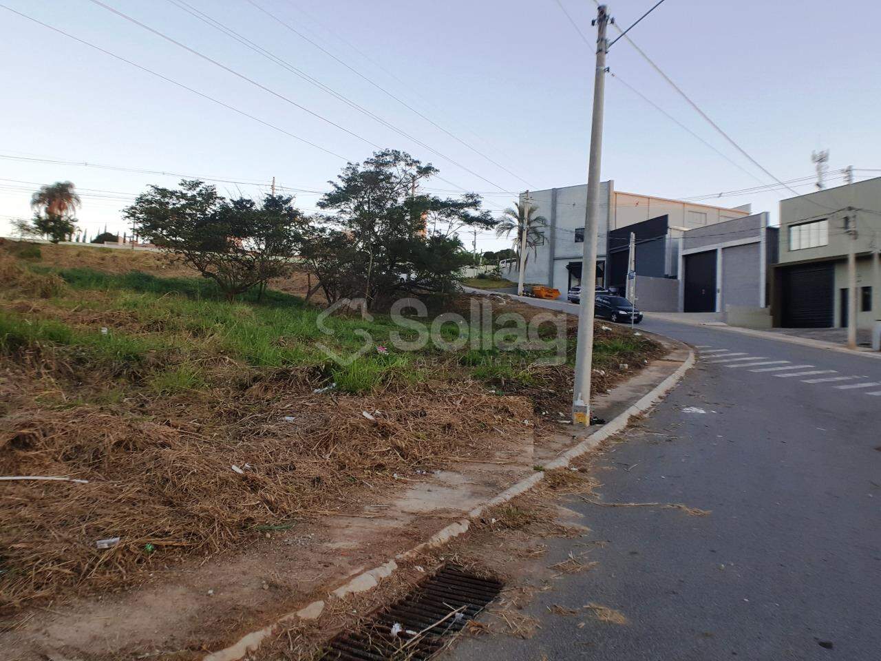 terreno à venda no Santa Claudina: 