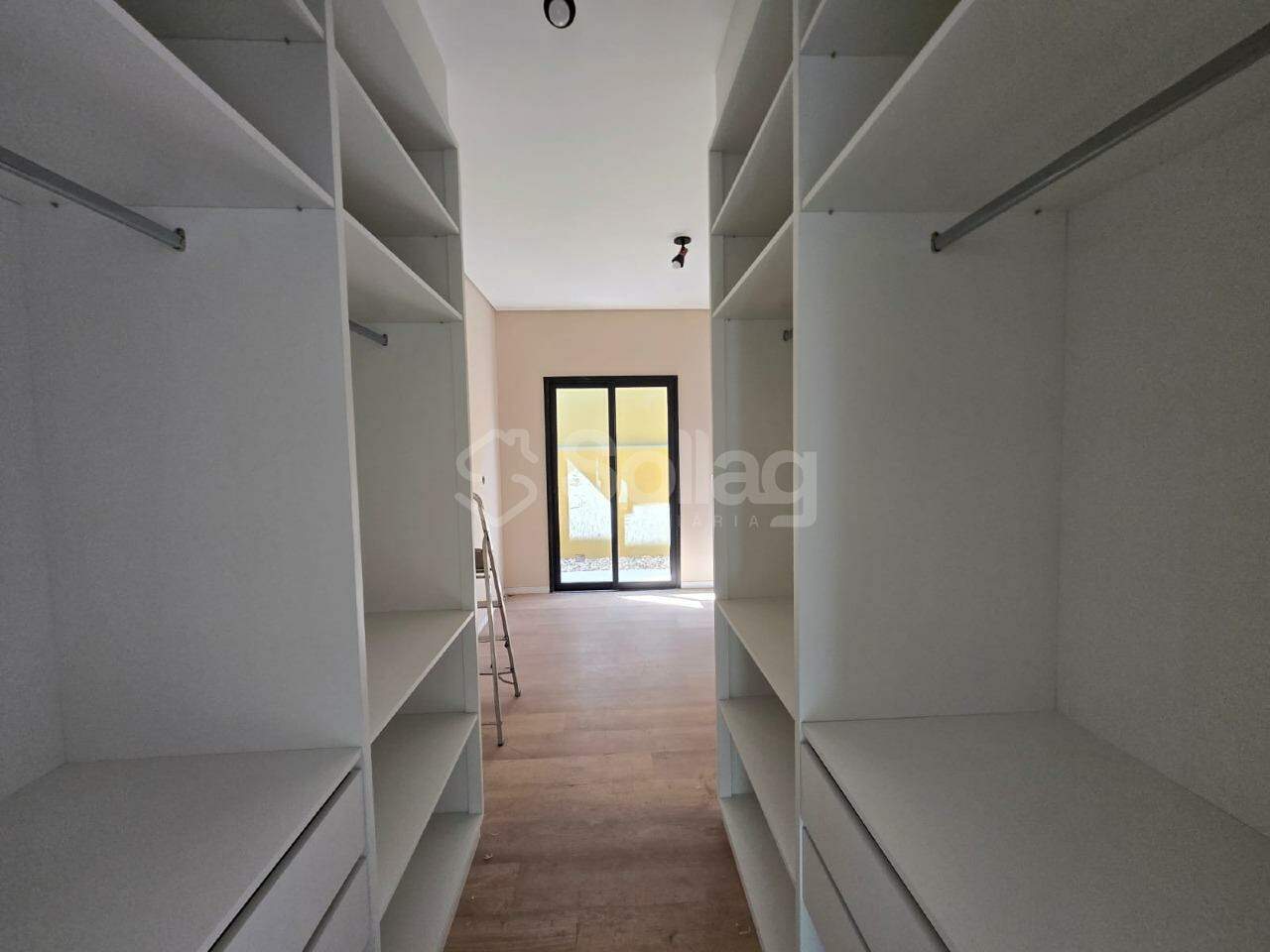Casa para aluguel no Bosque: 