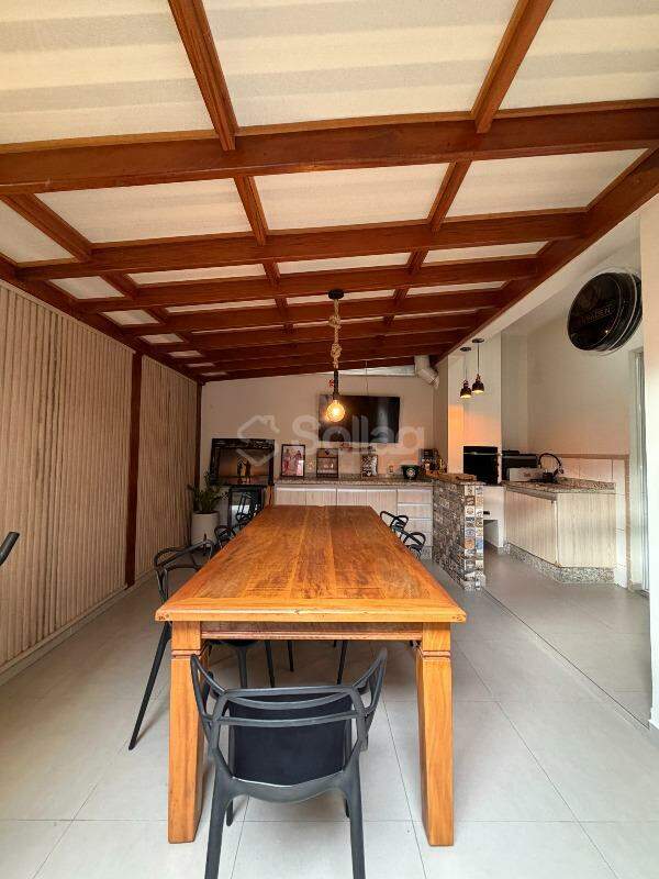 Casa em condomínio à venda no Condomínio Vila Santa Rosa - Jardim Lorena: