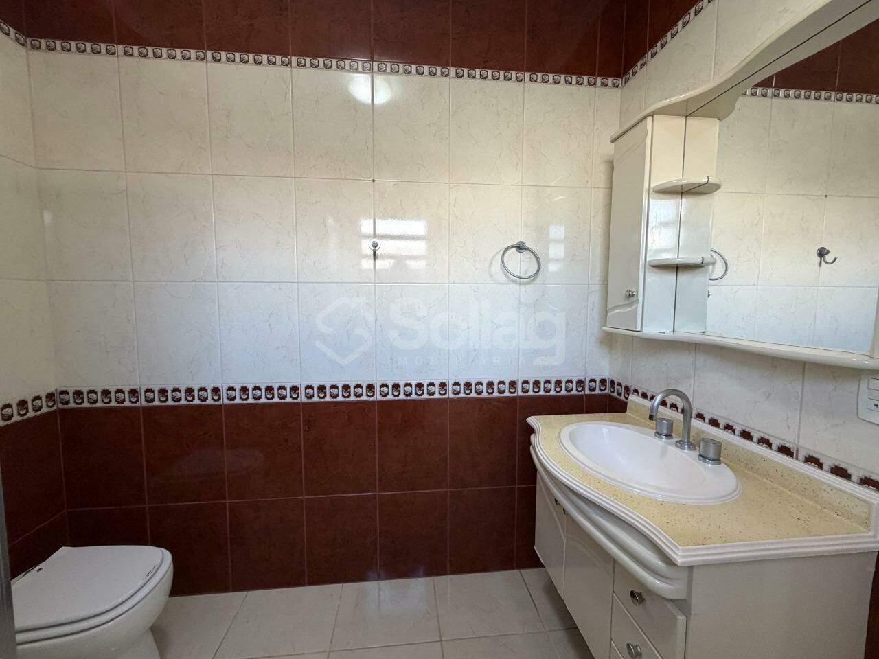 Casa em condomínio à venda no Condomínio Terras de São Francisco: