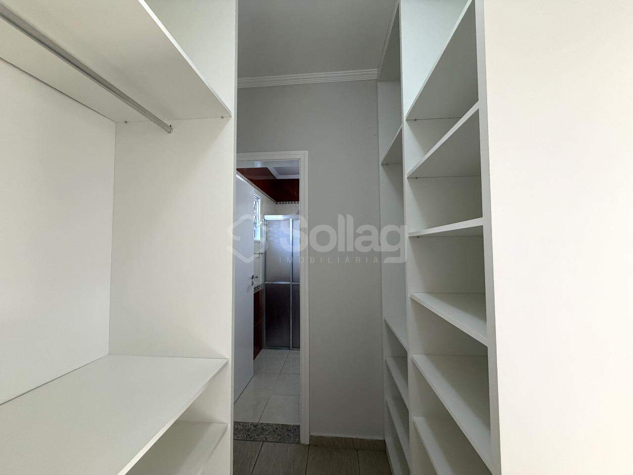 Casa em condomínio à venda no Condomínio Terras de São Francisco: