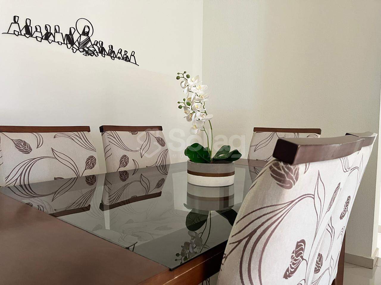 Apartamento à venda no Condomínio Portal do Sol: 