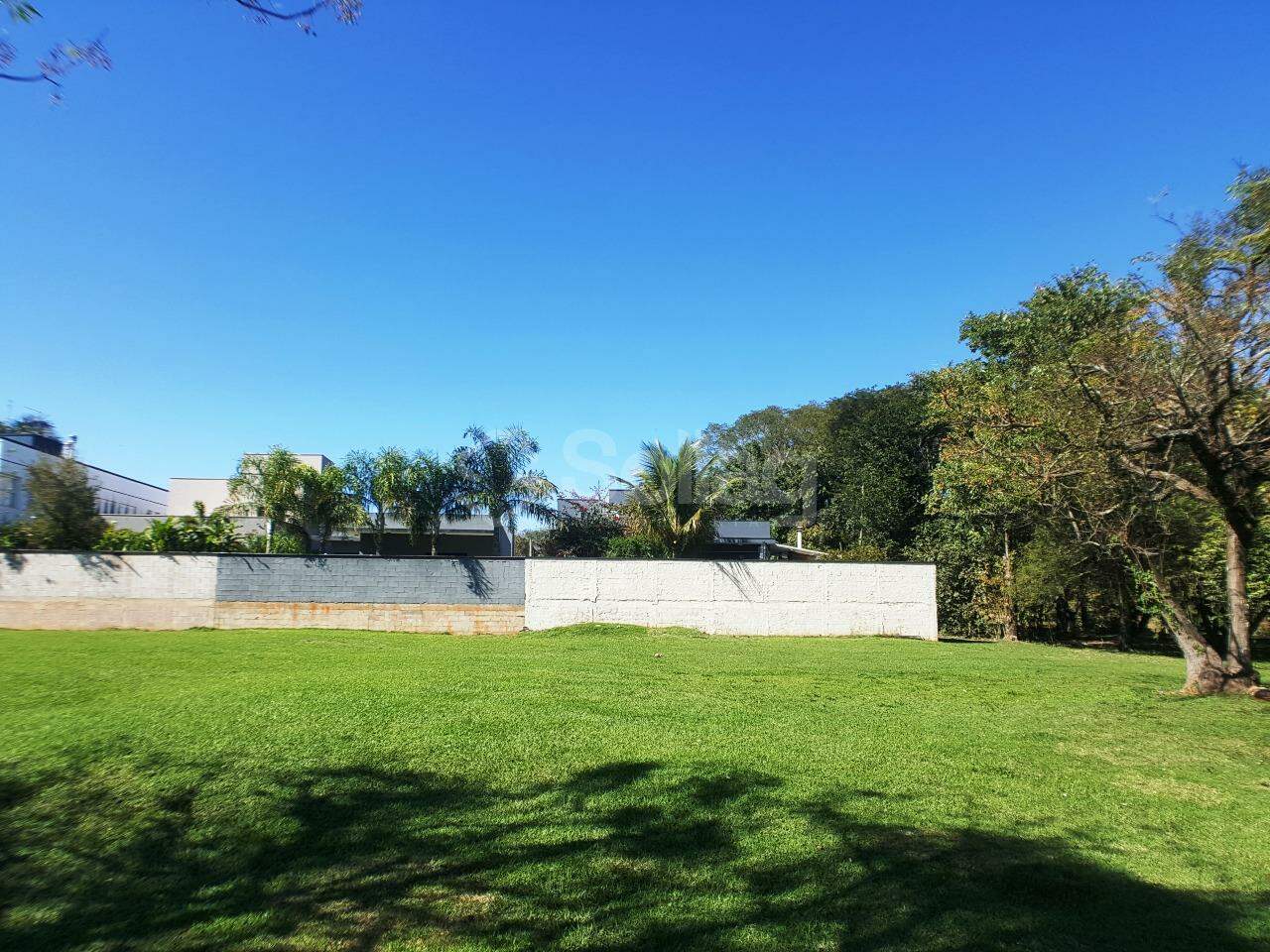 Terreno em condomínio à venda no Reserva dos Vinhedos: 